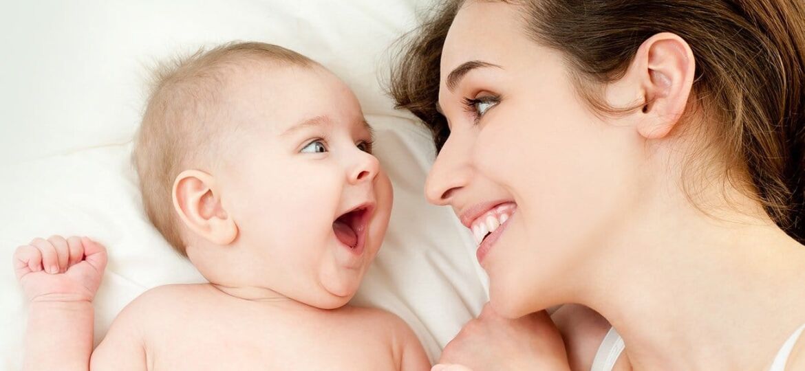 baby-smiling-top-fertility-doctors-new-york
